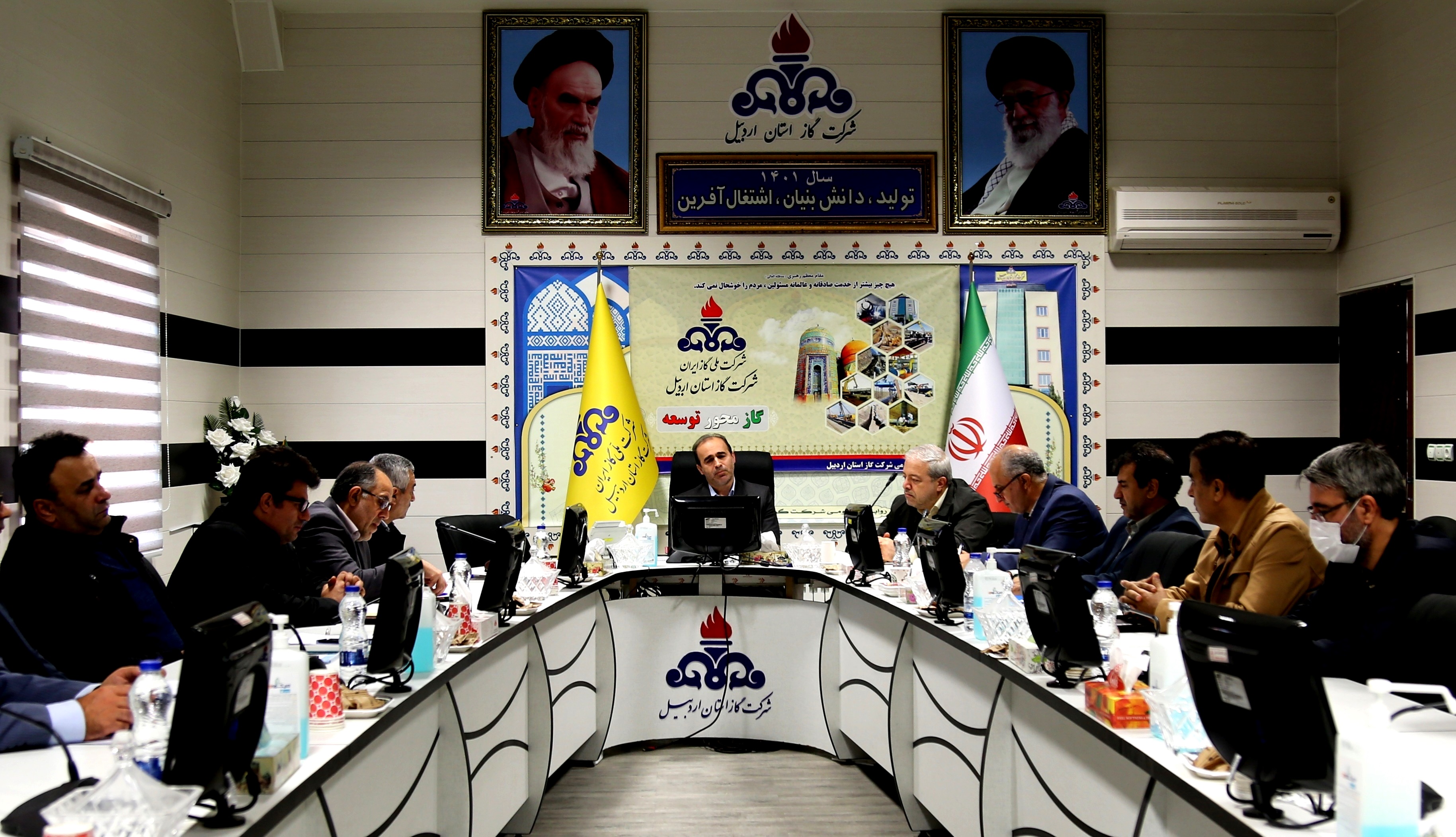 رئیس حسابرسی داخلی شرکت ملی گاز ایران گفت: سیستم کنترل و نظارت داخلی مهم ترین اصل در فعالیت های گازرسانی می باشد.