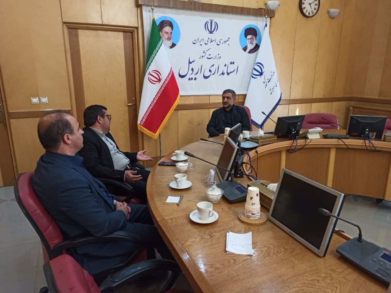 استاندار اردبیل گفت: پروژه های زیرساختی در حوزه انرژی یادگار ارزشمند شهید جمهور عزیز است.